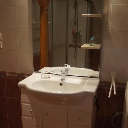 Rue Hensbach Apartament
